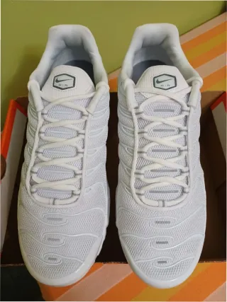 Nike Air Max Plus Talla 41 Blancas