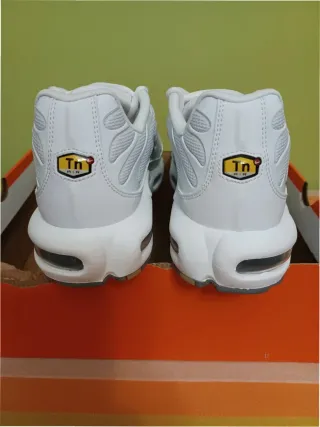 Nike Air Max Plus Talla 41 Blancas