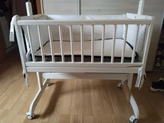 Minicuna 50x80cm incluye colchón y sábanas