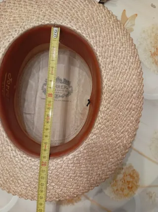 Canotier antiguo de paja