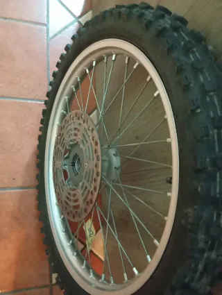 Rueda Suzuki RM 250 92