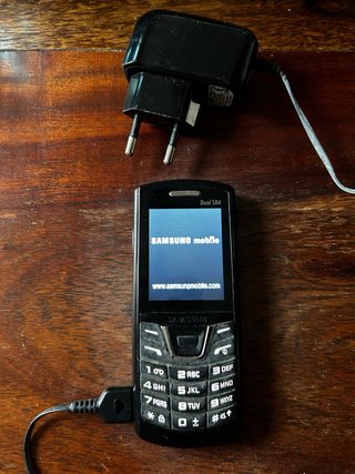 Cellulare LG Chocolate BL20 Nero Samsung GT-E1252