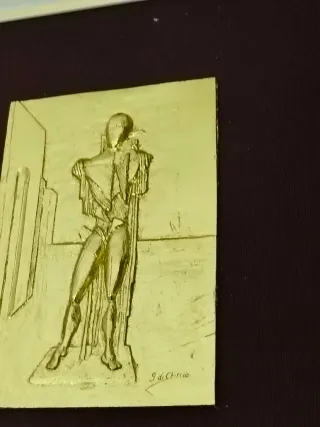 Bassorilievo G. De Chirico foglia Oro