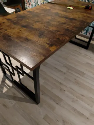 Tavolo design industriale legno e metallo