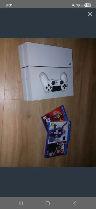 Ps4 Blanca con Mando y Juegos