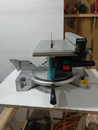 Ingletadora Makita LH1040F