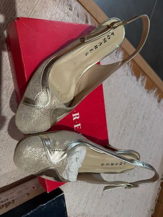 Zapatos de fiesta dorados Ponce Vares