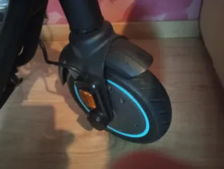 Patinete eléctrico casi nuevo