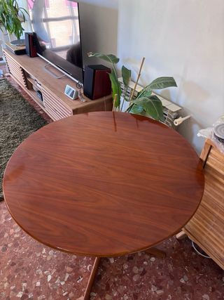 Conjunto de mesa y sillas