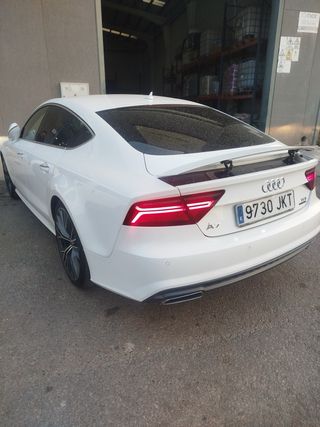 Audi A7 2016 competition