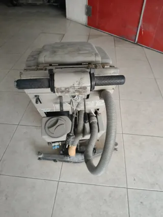 Máquina Friegasuelos Profesional