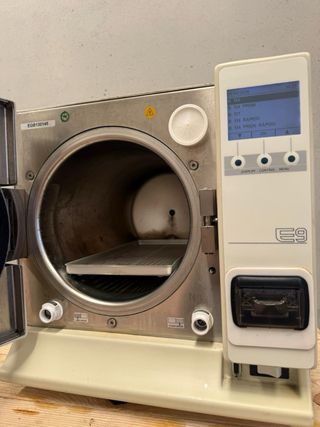Autoclave Esterilizador Euronda E9 24L Dental