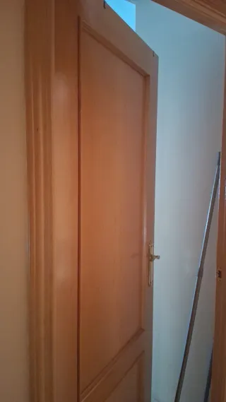 6 Puertas de madera interior Roble claro 90€cada.