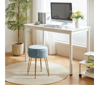 NUEVO. Pouf in velluto con spazio di archiviazione.