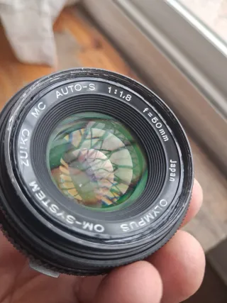 Olympus OM-40 con objetivo 50mm f/1.8