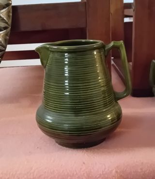 Jarra y 6 vasos de cerámica esmaltada para sangría