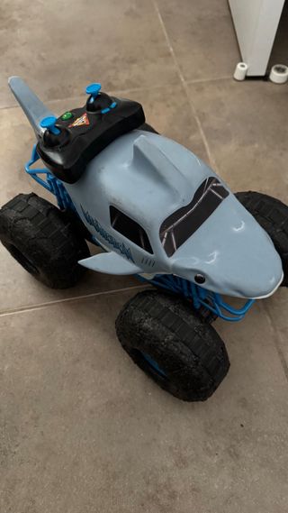 Coche teledirigido tiburón Monster Jam