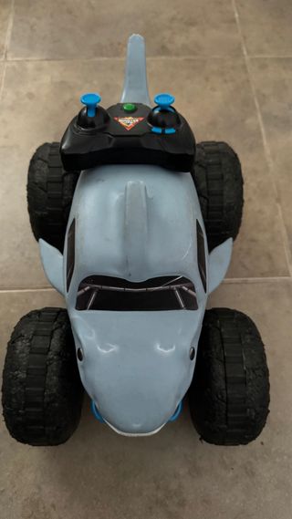 Coche teledirigido tiburón Monster Jam