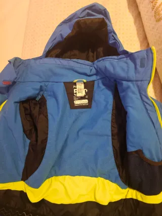 Chaqueta Ski Niño Decathlon Azul/Negro talle 6