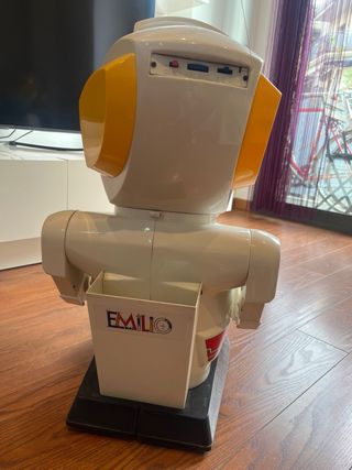 Robot Emilio Bizak
