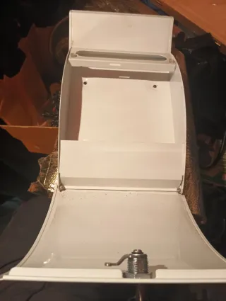 Buzón exterior blanco con llave