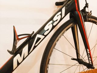 3 bicicletas de carretera Massi Team.
