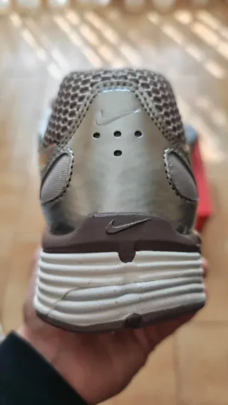 Nike P-6000 - Talla 45,5