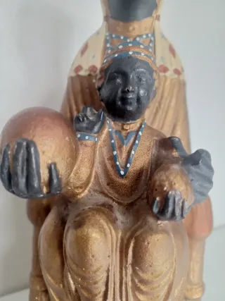 Antigua Virgen de Montserrat La Moreneta,escayola