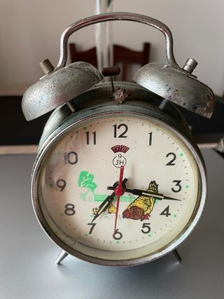 Sveglia vintage a doppio martello