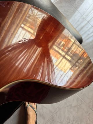 Chitarra Elettroacustica