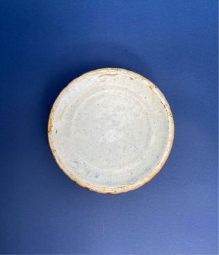 Escupidera antigua decorada