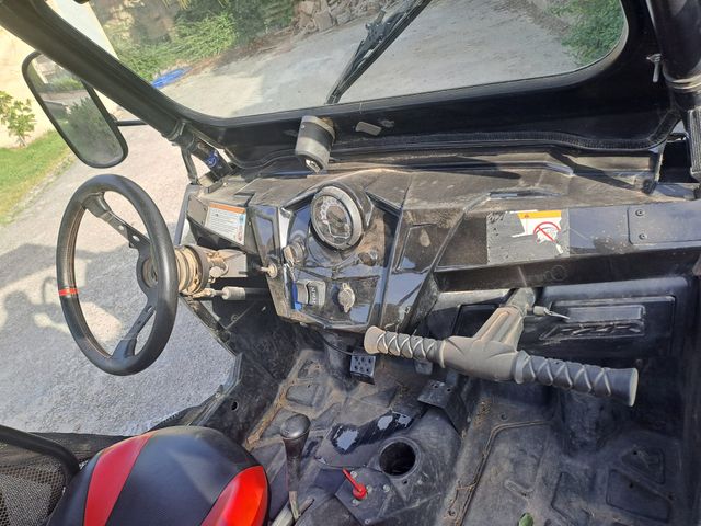 Buggy Polaris RZR 900 4 plazas 2014
