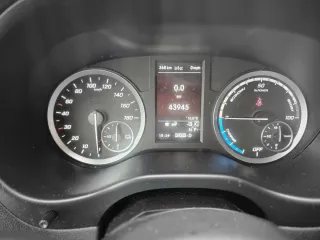 Mercedes-Benz eVito 2022