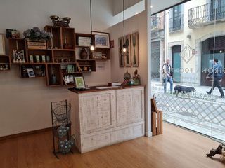 Local comercial en alquiler en Centre en Girona