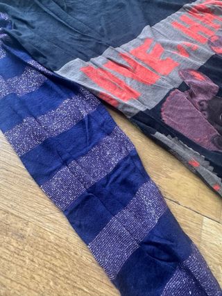 Custo Barcelona Camiseta Larga Negra y Morada