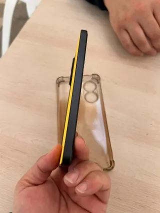 Xiaomi Poco X7 Pro Nero e Giallo