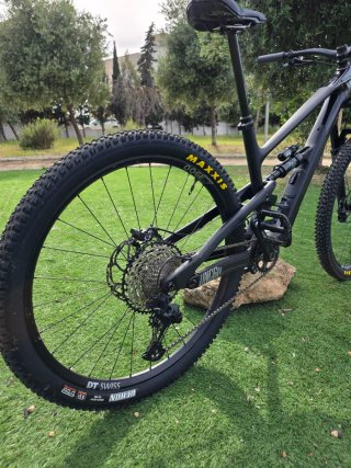 YT Jeffsy Carbono mtb 29 trail