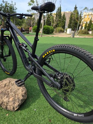YT Jeffsy Carbono mtb 29 trail