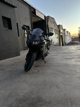 Kawasaki Ninja 650 2025 Negra