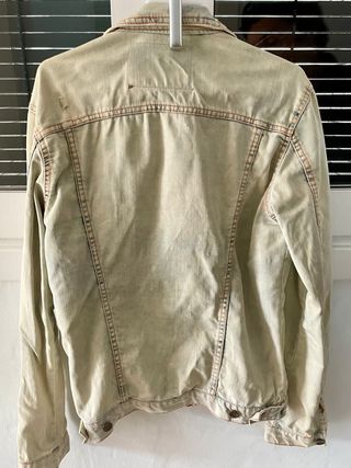 Cazadora tejana Zara desgastada