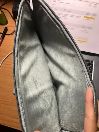 Funda portátil 13-14 gris tacto suave