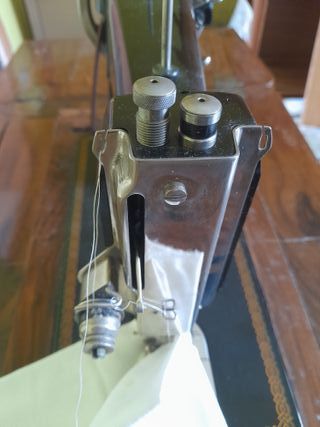 Máquina de coser Wertheim antigua