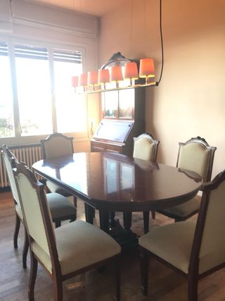 MESA DE CAOBA + 6 SILLAS – CONJUNTO PREMIUM