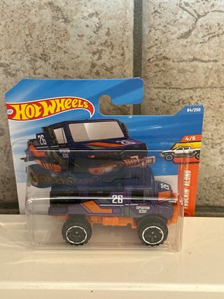 Hot Wheels Mercedes-Benz Unimog 1300L