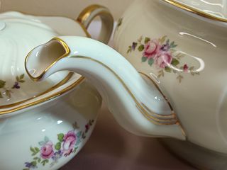 Tetera Rosenthal Viktoria Porcelana Dorada