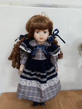 Muñeca Porcelana Ojos Cristal 42cm