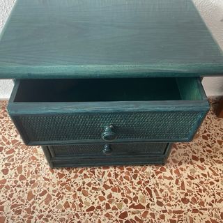 2 cabeceros ratán verde y mesita