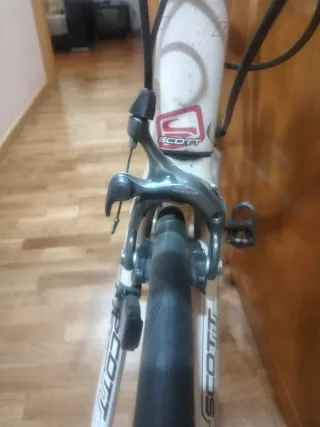 Bicicleta Scott Addict R4 Carbono