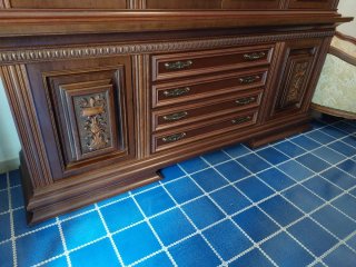 Mobile sala da pranzo antico