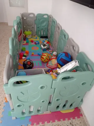 Parque infantil con diseño de rana